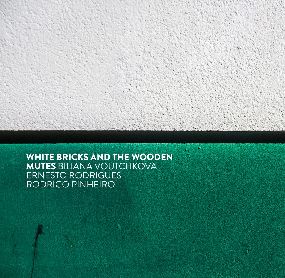 White bricks and the wooden mutes